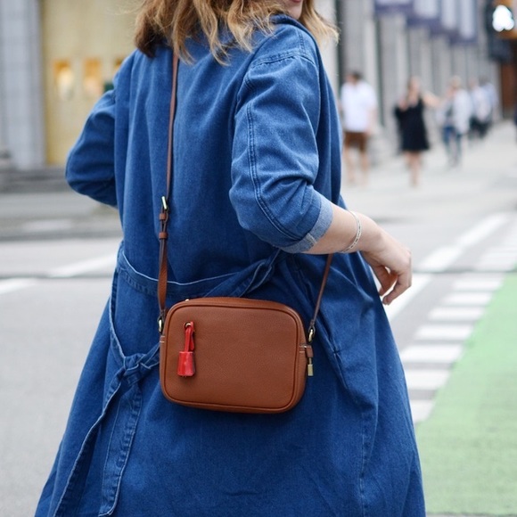J. Crew Handbags - J Crew Signet Italian Leather Bag Crossbody Brown Red Gold Roasted Chestnut